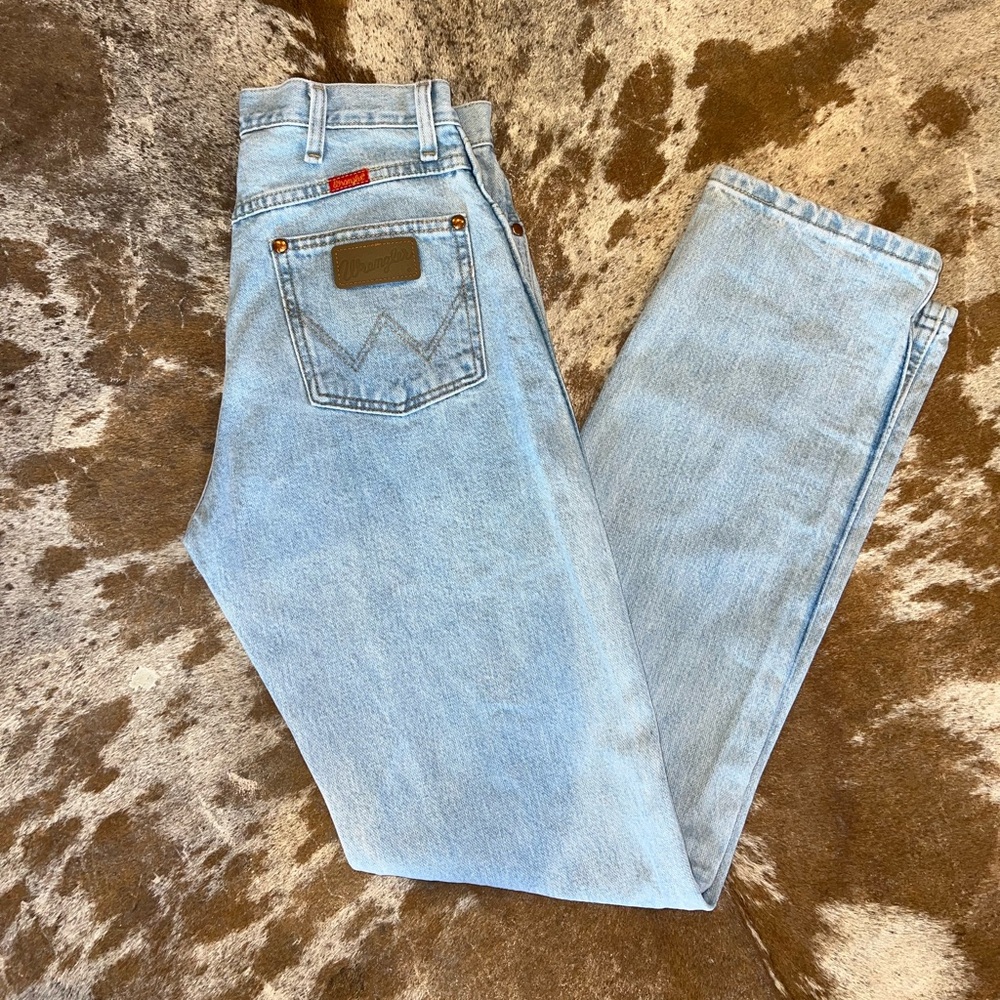 Wrangler Light Wash Denim Straight Leg Jeans